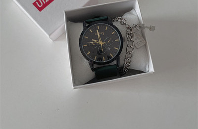 Vyriškas laisvalaikio laikrodis iš eko odos su metaliniu elementu