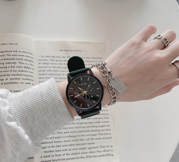 Vyriškas laisvalaikio laikrodis iš eko odos su metaliniu elementu