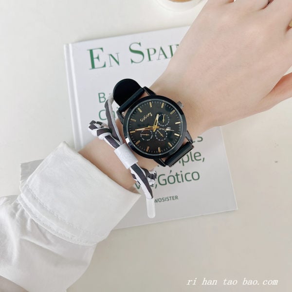 Ümmarguse sihverplaadi ja nahkrihmadega meeste käekell