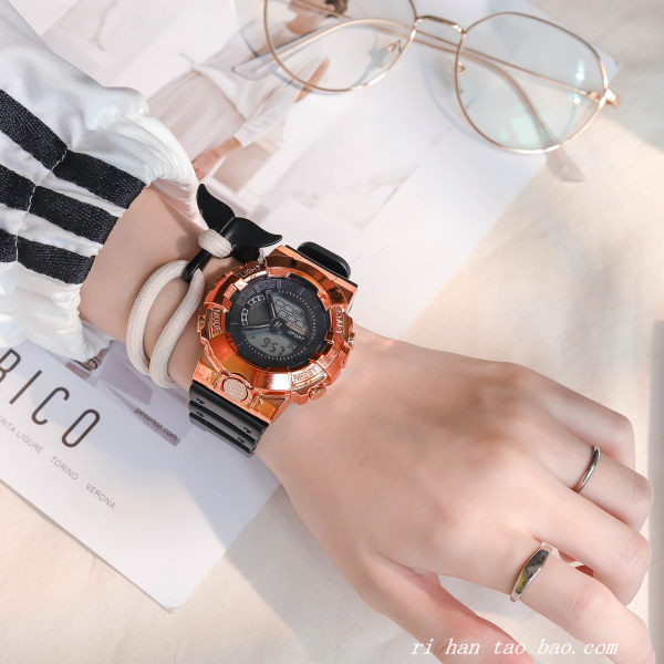 Meeste kummist käekell elektroonilise ekraaniga