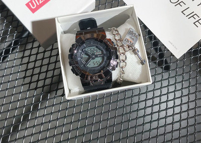 Apvalus, vandeniui atsparus vyriškas laikrodis