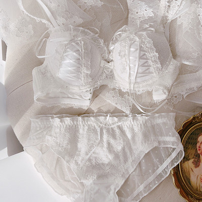 Naiste ühevärvilise tikandiga pitspesu ja aluspükste komplekt volangidega risti pael seksikas õhukese vormiga tassi rinnahoidjad ilma terasrõngata bralette