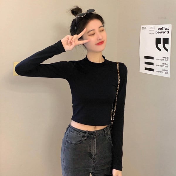 Naiste puuvillane mitmes värvitoonis pluus - lühike mudel