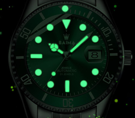 Vyriškas vandeniui atsparus laikrodis su metaline apyranke