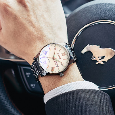 Naujo modelio vyriškas laikrodis su metaline apyranke