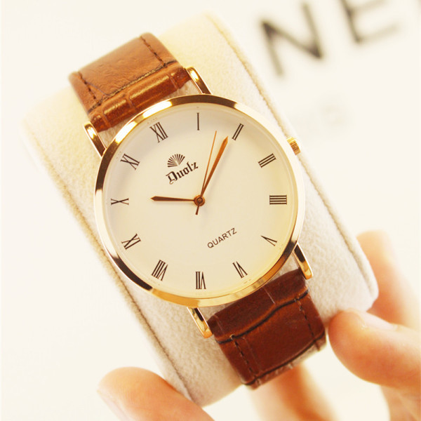 Alkalmi férfi karóra bőr szíjjal