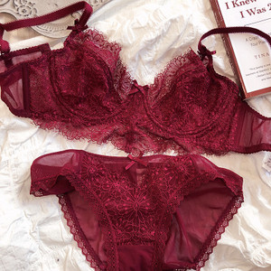 Naujas didelio dydžio BCD Cup liemenėlių rinkinys Sexy Lace Ultra plonas moteriškas apatinis trikotažas Vasarinės permatomos liemenėlės ir kelnaitės 70-85 BCD apatinis trikotažas