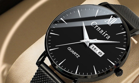 Üliõhukese sihverplaadi ja helendavate osutitega meeste käekell