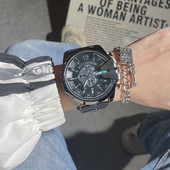 Paprastas vyriškas laikrodis su odiniu dirželiu