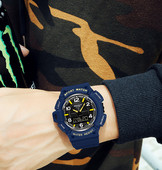 Férfi karóra világító talpbetéttel