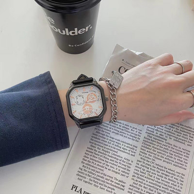 Vyriškas laikrodis su kvadratiniu ciferblatu ir ekologiškos odos apyranke