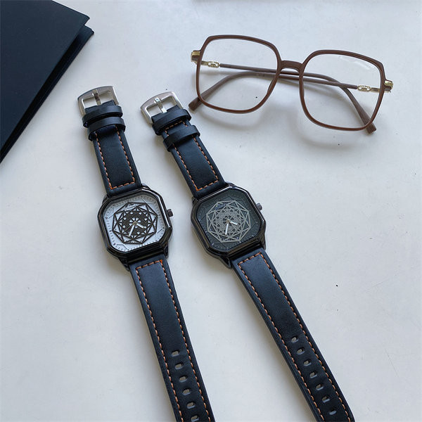 Vyriškas laikrodis su kvadratiniu ciferblatu ir ekologiškos odos apyranke