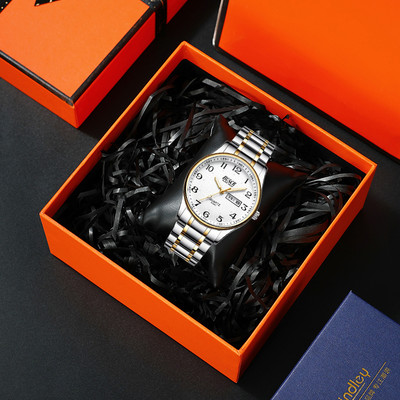 Elegáns férfi karóra fém szíjjal