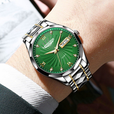 Elegáns férfi karóra fém szíjjal