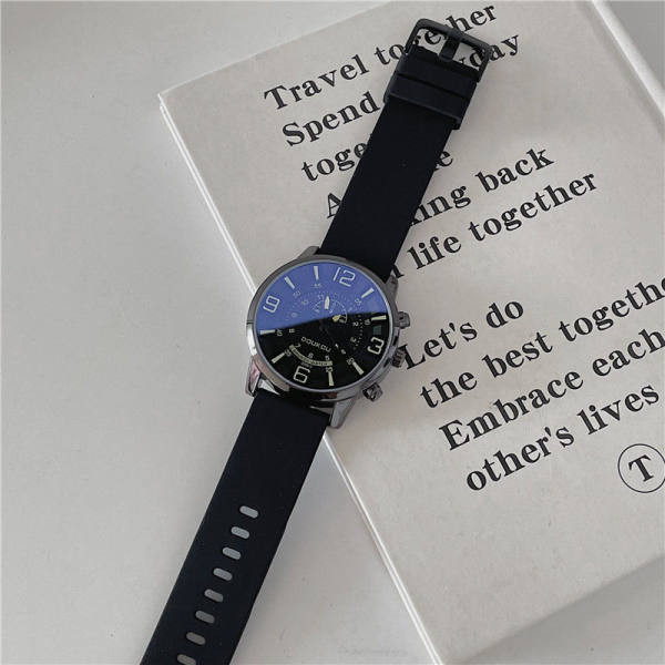 Naujo modelio vyriškas laikrodis su apvaliu ciferblatu