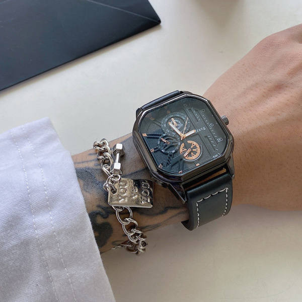 Modern négyzet alakú férfi karóra bőr szíjjal