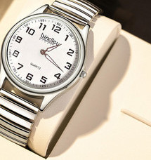 Világító férfi karóra ezüst és arany színben