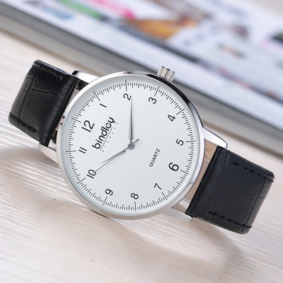 Naujo modelio vyriškas mechaninis laikrodis su odiniu dirželiu