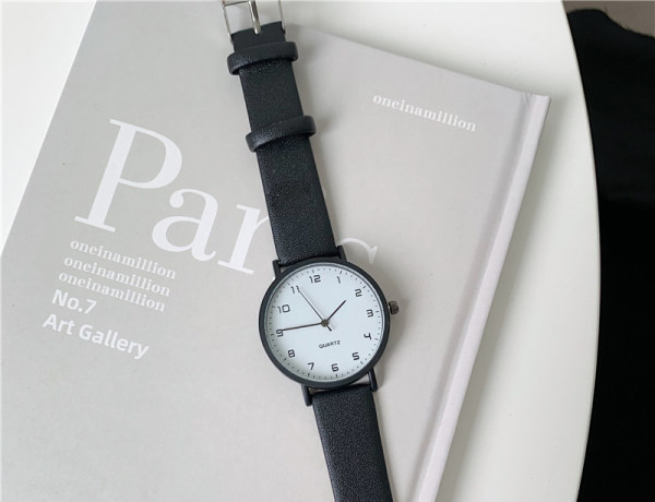 Modernus vyriškas laikrodis su eko odos apyranke