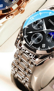 Világító férfi karóra fém szíjjal