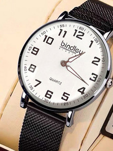 Alkalmi férfi karóra bőr vagy fém szíjjal