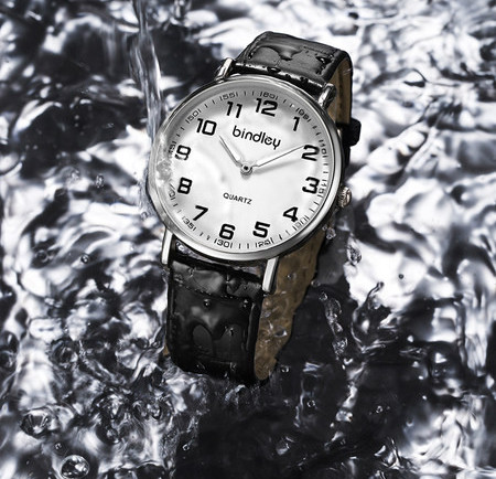 Alkalmi férfi karóra bőr vagy fém szíjjal