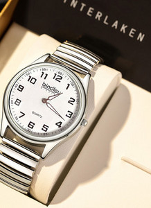 Férfi karóra fém szíjjal