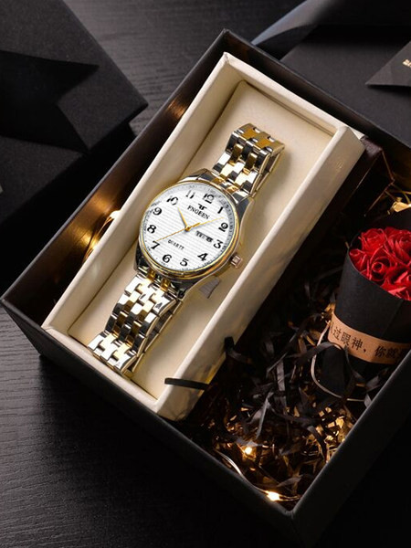 Férfi karóra fém szíjjal