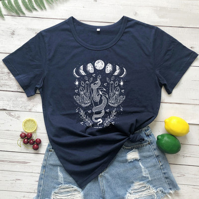 Mystical Moon With Snake póló Trendi Moon Phases Witch póló Camiseta Fashion Női Crescent Moon Grafikus felső póló