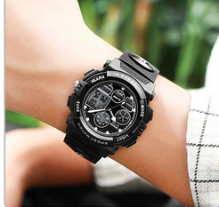 Férfi vízálló elektronikus óra