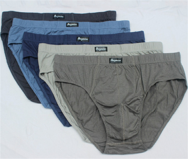 Vīriešu biksītes ir dažādās krāsās