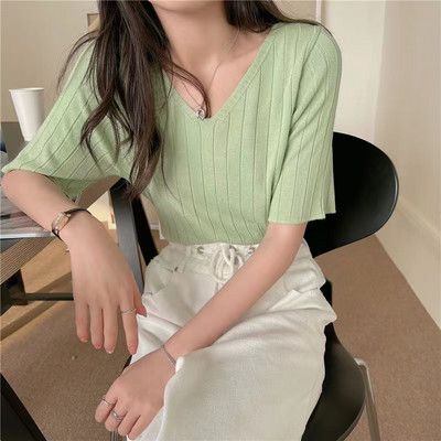 Tricou cu mâneci scurte din bumbac, de culoare uni, cu decolteu în V, la modă de vară, 2022 Nou Top cu fundul liber, subțire și confortabil