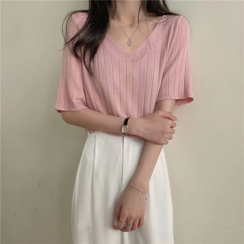 Vasaros moteriški madingi V formos kaklo vienspalviai medvilniniai marškinėliai trumpomis rankovėmis 2022 m. Nauji laisvi, ploni ir patogūs apatiniai apačia