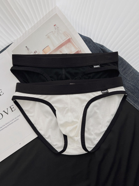 Dviejų dalių vyriškų kelnaičių komplektas žemu liemeniu