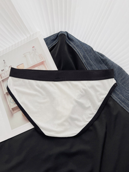 Dviejų dalių vyriškų kelnaičių komplektas žemu liemeniu