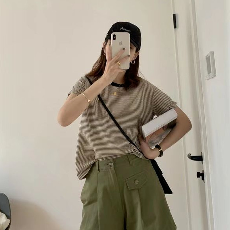 Női póló Csíkos puha O-nyakú Nyári Új Érkezés Bő, minden meccsre alkalmas felsők Rövid ujjú női utcai viselet Alkalmi divat Bf Ins