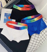 Boxeri pentru bărbați cu motive colorate