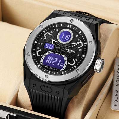 Férfi karóra ébresztőórával és naptárral