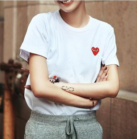 O kaklo megztinis trumpomis rankovėmis marškinėliai Moteriški širdies raštai Laisvi Lovers Medvilniniai marškinėliai Vasariniai Nauji Priežastiniai Laukiniai Moteriški Topai