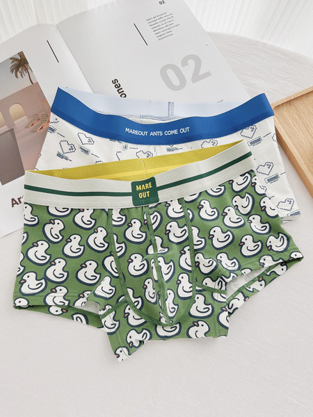 Trijų vyriškų bokserių komplektas su užrašu