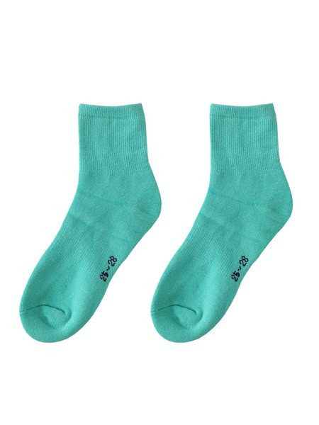 Șosete pentru bărbați cu model curat într-un set de patru