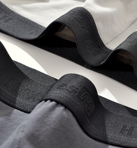 Vyriškos laisvalaikio kelnaitės su užrašais