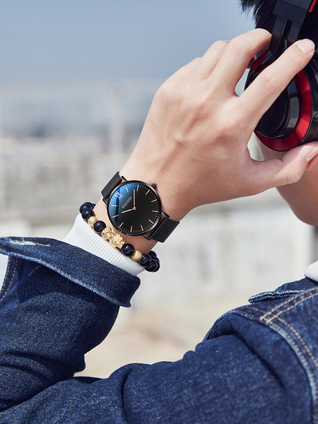 Elegantiškas vyriškas mechaninis laikrodis