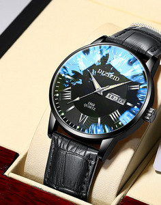 Šviesus vyriškas laikrodis su eko odos apyranke