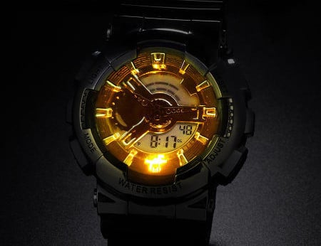 Ανδρικό αθλητικό ρολόι με - λαστιχένιο λουράκι