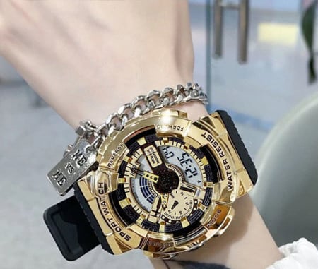 Ανδρικό αθλητικό ρολόι με - λαστιχένιο λουράκι