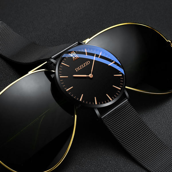 Vízálló kerek számlapú férfi karóra