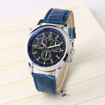 Κομψό μηχανικό ρολόι με λουράκι από οικολογικό δέρμα