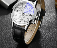 Moderan muški sat s kožnim remenom