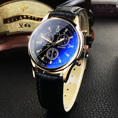 Ceas mecanic cu curea din piele